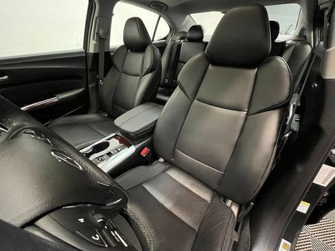 Used 2016 Acura TLX w/ Technology Package FWD image 11
