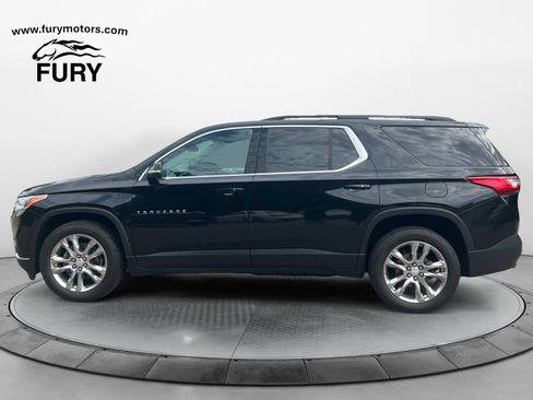 Used 2021 Chevrolet Traverse LT w/ LT Premium Package AWD/4WD image 6