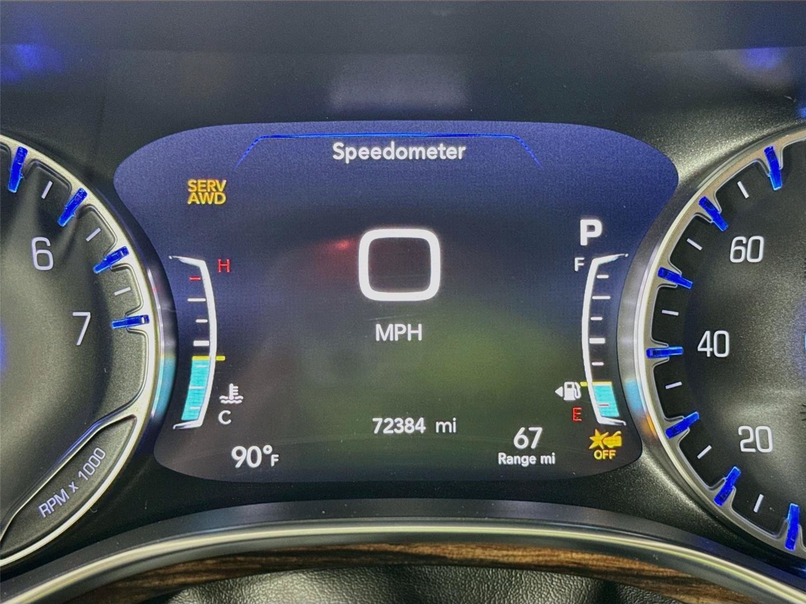 Used 2022 Chrysler Pacifica Pinnacle AWD/4WD image 3