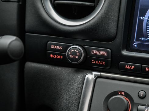 Used 2009 Nissan GT-R Premium AWD/4WD image 73