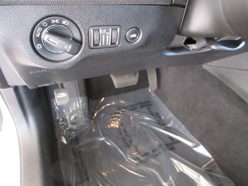 Used 2022 Chrysler 300 S RWD image 30