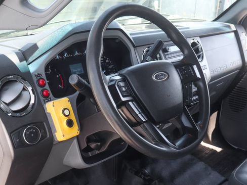 Used 2022 Ford F650 2WD Regular Cab Super Duty image 18