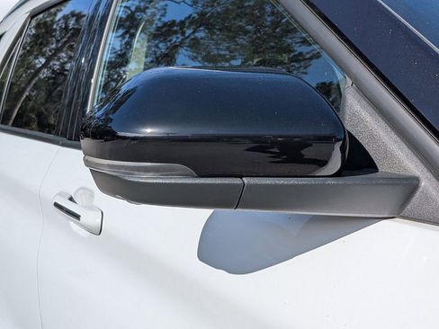 Used 2021 Ford Explorer Limited w/ Equipment Group 301A image 10