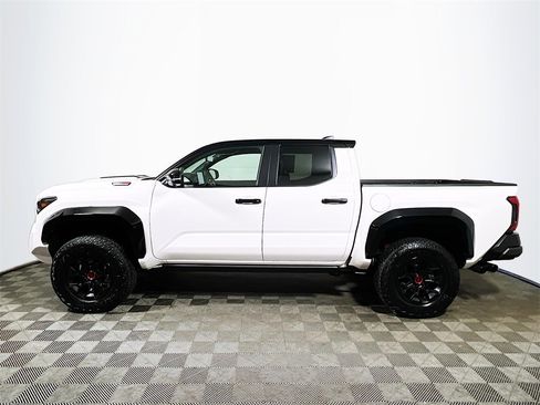 Used 2025 Toyota Tacoma TRD Pro image 5