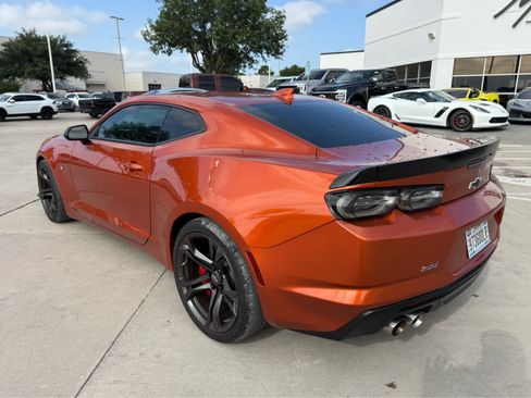 Used 2022 Chevrolet Camaro SS RWD image 3