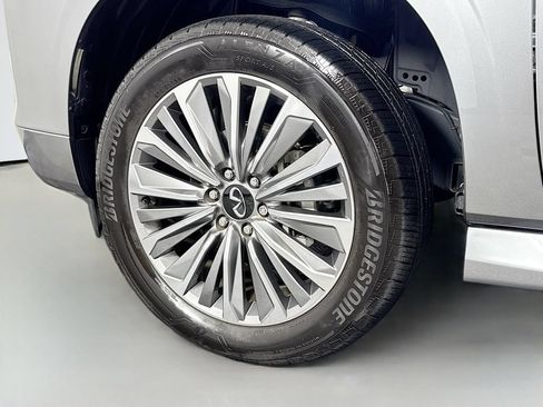 Used 2025 INFINITI QX80 Sensory AWD/4WD image 41