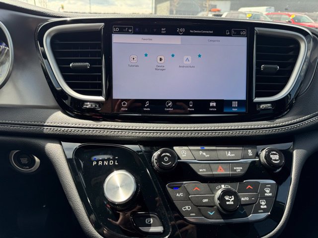 New 2026 Chrysler Pacifica Select FWD image 29
