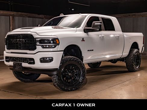 Used 2024 RAM 2500 Laramie w/ Night Edition image 5