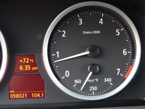 Used 2005 BMW 645Ci Coupe image 90