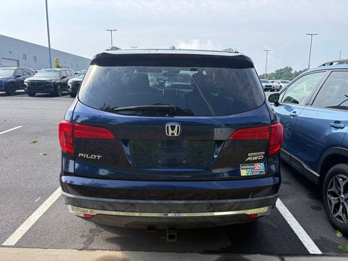 Used 2018 Honda Pilot Touring image 5