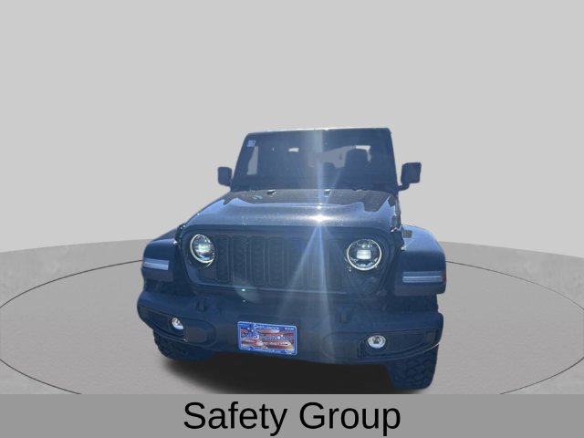 Used 2026 Jeep Gladiator Sport AWD/4WD image 3