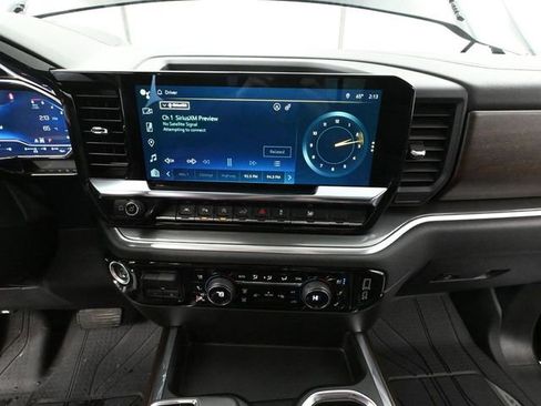 Used 2024 Chevrolet Silverado 1500 High Country w/ High Country Premium Package image 39