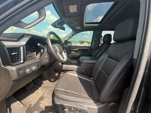 Used 2023 GMC Sierra 1500 Denali AWD/4WD image 12