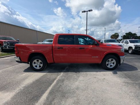 Used 2025 RAM 1500 Big Horn AWD/4WD image 2