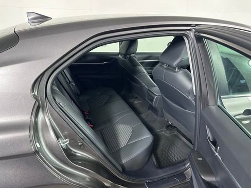 Used 2024 Toyota Camry SE w/ Cold Weather Package image 11