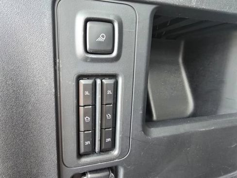 Used 2025 Ford Expedition Max Platinum w/ Driver's Package AWD/4WD image 23