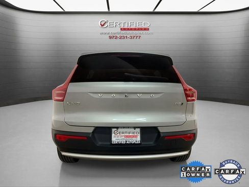 Used 2025 Volvo XC40 B5 Plus image 91