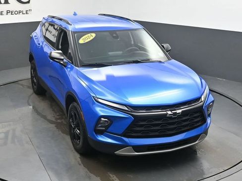 Used 2024 Chevrolet Blazer LT w/ Convenience Package FWD image 46