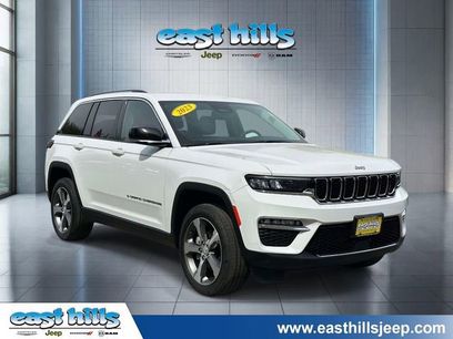 Certified 2023 Jeep Grand Cherokee Limited w/ Trailer Tow Prep Group (B)