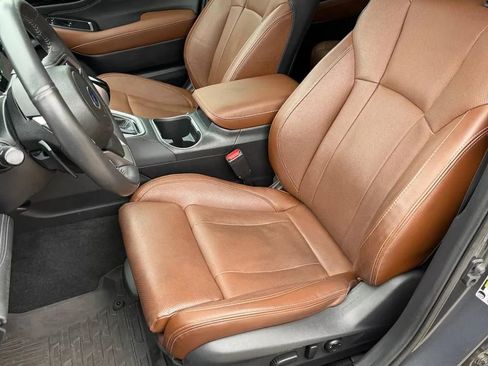 Used 2024 Subaru Outback Touring AWD/4WD image 13