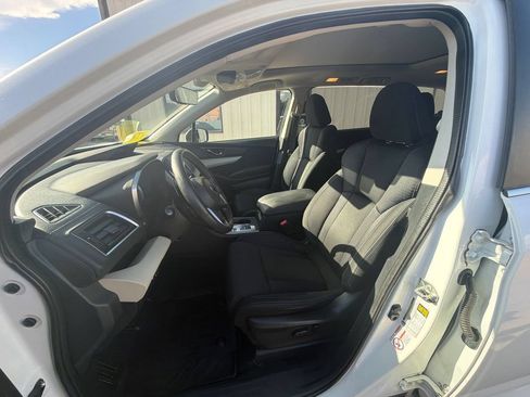 Used 2019 Subaru Ascent Premium w/ Popular Package #2 AWD/4WD image 9