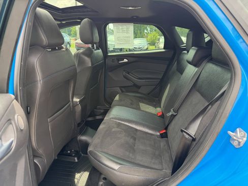 Used 2017 Ford Focus RS AWD/4WD image 26