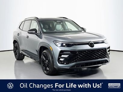 New 2025 Volkswagen Tiguan SE R-Line