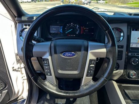 Used 2017 Ford Expedition Limited w/ Equipment Group 301A image 17