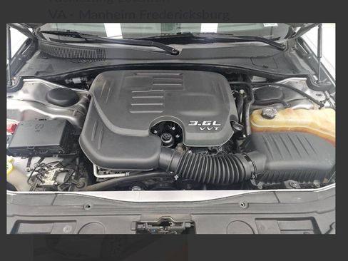 Used 2017 Chrysler 300 S w/ 300S Premium Group AWD/4WD image 5