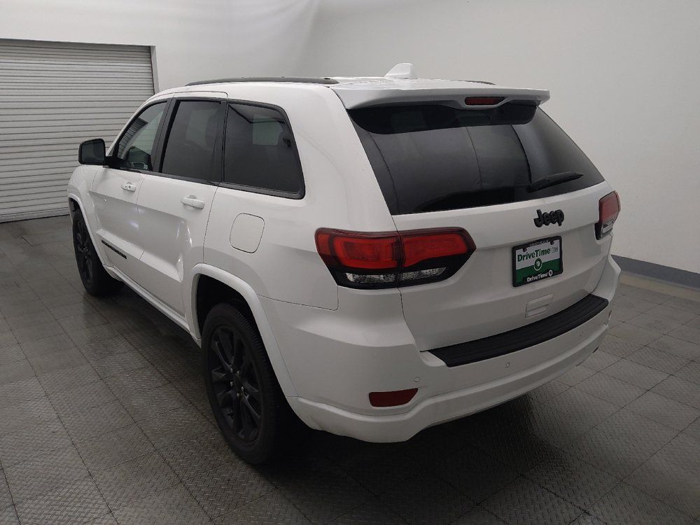 Used 2022 Jeep Grand Cherokee Laredo X RWD image 5