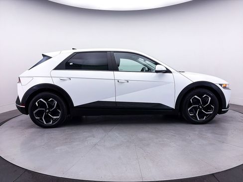 Used 2024 Hyundai Ioniq 5 SE RWD image 38