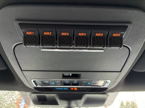 Used 2024 Ford F250 Platinum image 32