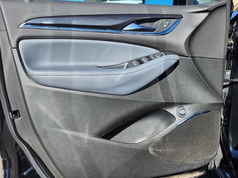 Used 2023 Buick Enclave Essence image 31