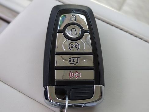 Used 2024 Lincoln Nautilus Black Label AWD/4WD image 24