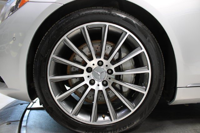 Used 2015 Mercedes-Benz S 550 4MATIC Sedan image 30
