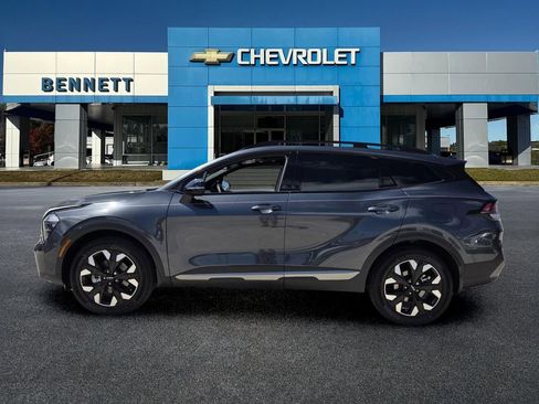 Used 2023 Kia Sportage X-Line w/ X-Line Premium Package AWD/4WD image 3
