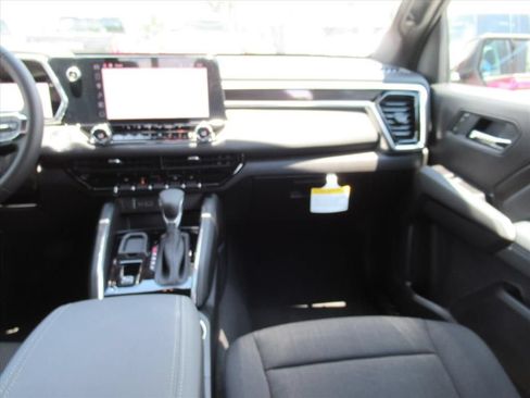 New 2026 GMC Canyon Elevation w/ Convenience Package RWD image 15