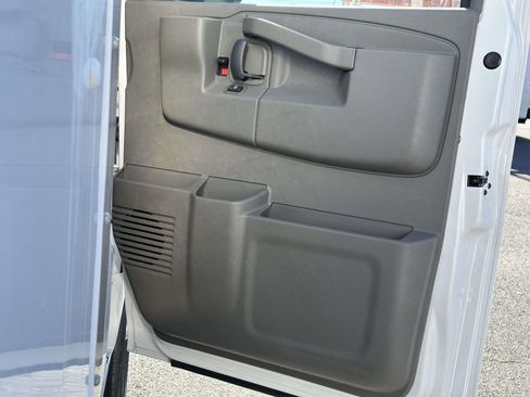 New 2025 Chevrolet Express 3500 w/ Power Convenience Package image 24