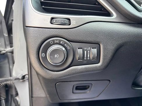 Used 2021 Jeep Cherokee Latitude Lux AWD/4WD image 13