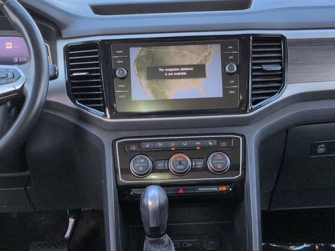 Used 2021 Volkswagen Atlas SEL AWD/4WD image 18