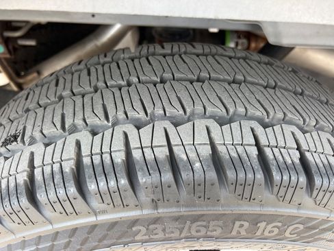 Used 2025 Ford Transit 250 148 Medium Roof w/ Load Area Protection Package image 14