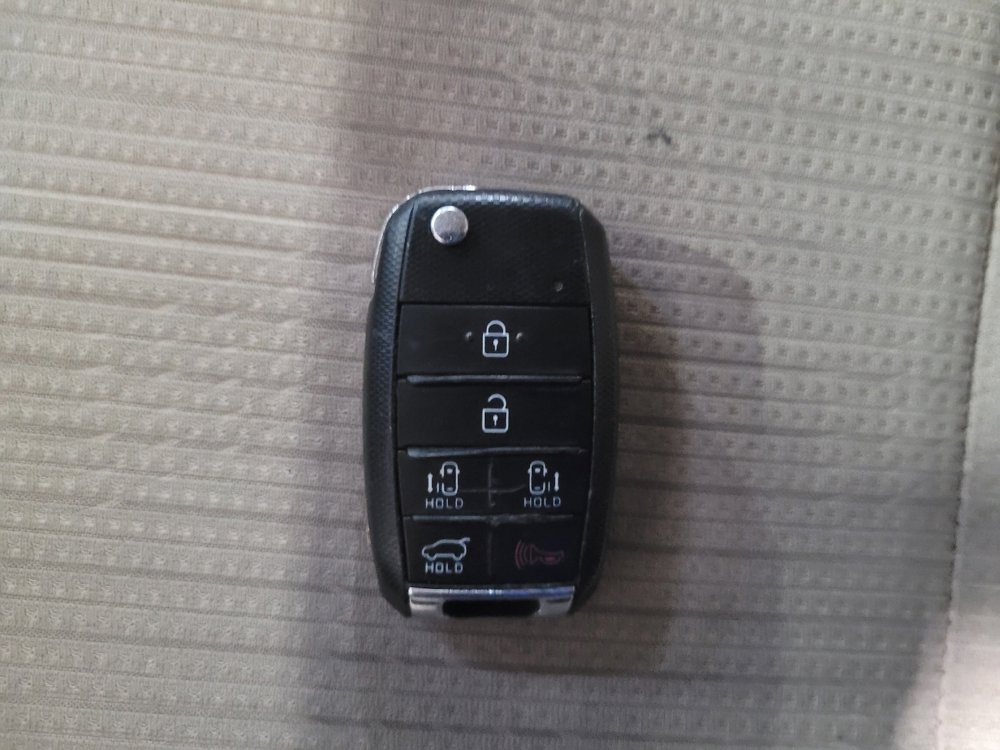 Used 2019 Kia Sedona LX FWD image 32