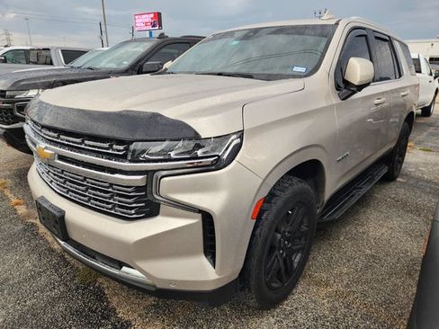Used 2022 Chevrolet Tahoe LT w/ Luxury Package RWD image 3