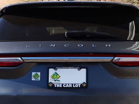 Used 2021 Lincoln Corsair Reserve image 22