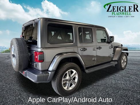Used 2021 Jeep Wrangler Unlimited Sahara w/ LED Lighting Group AWD/4WD image 6