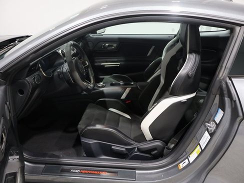 Used 2021 Ford Mustang Shelby GT500 w/ Technology Package image 11