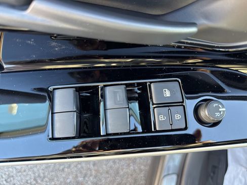 Used 2025 Toyota bZ4X AWD w/ Weather Package image 13