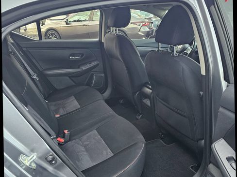 Used 2020 Nissan Sentra SR w/ Lighting Package image 9