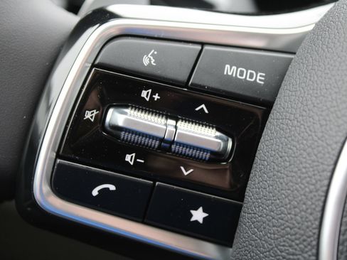 New 2026 Kia Carnival EX FWD image 31