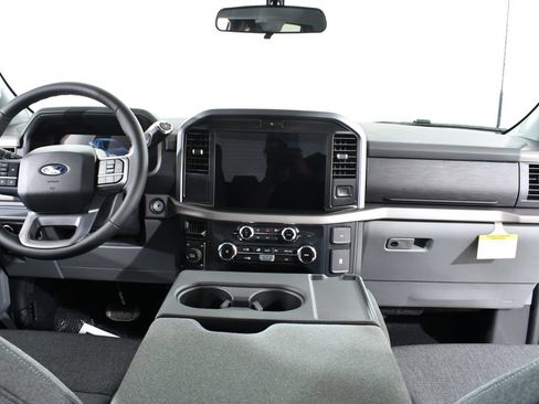 New 2026 Ford F150 XLT w/ XLT Chrome Appearance Package AWD/4WD image 7